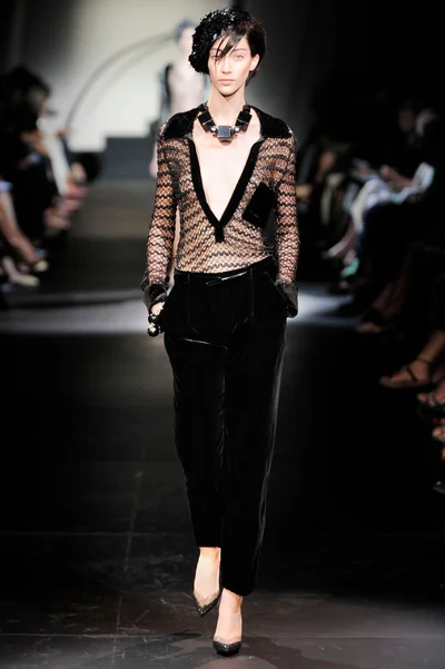 Look 12